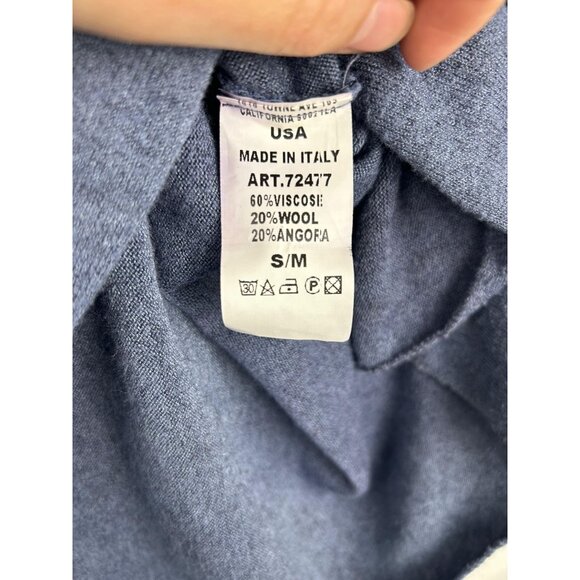 The Porter Collective Womens  Blue V-Neck Sweater Size  S/M Long Sleeve - Picture 4 of 8